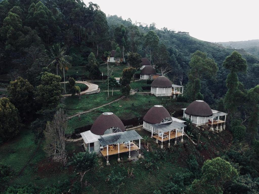 Manulalu Jungle Hotell Bajawa Eksteriør bilde